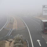 Niebla en una carretera de la provincia de Palencia