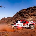 13 January 2020, Saudi Arabia, Wadi Ad-Dawasir: Toyota's Spanish driver Fernando Alonso and Spanish co-driver Marc Coma in action during stage eight of the 2020 Dakar Rally around Wadi Ad-Dawasir. Photo: Akl Yazbeck/Saudi Press Agency/dpa13/01/2020 ONLY FOR USE IN SPAIN