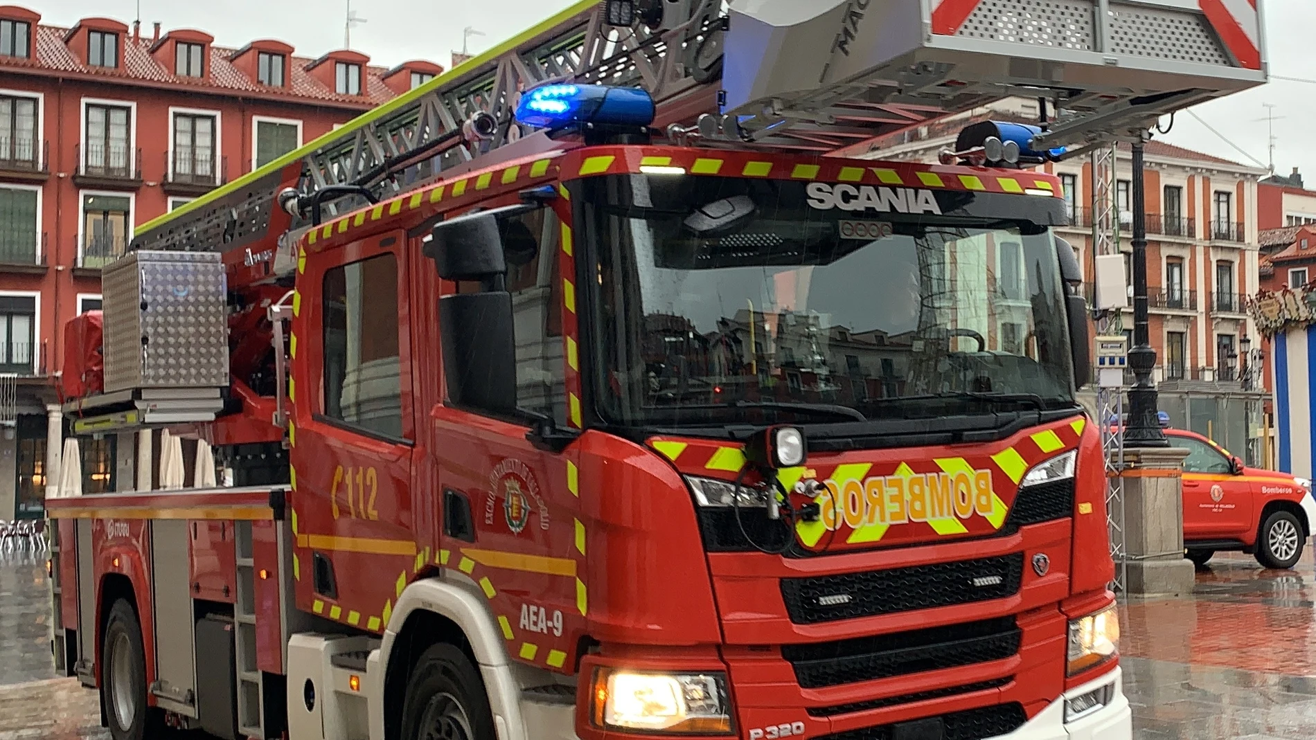 Los Bomberos de Valladolid incorporan una nueva autoescala de 39 metros tras una inversión de 914.000 euros