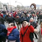 Jubilados y pensionistas durante una concentración en Bilbao