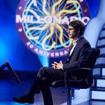 Juanra Bonet, conocido por presentar «¡Boom!», será quien conduzca el especial de «¿Quién quiere ser millonario?»