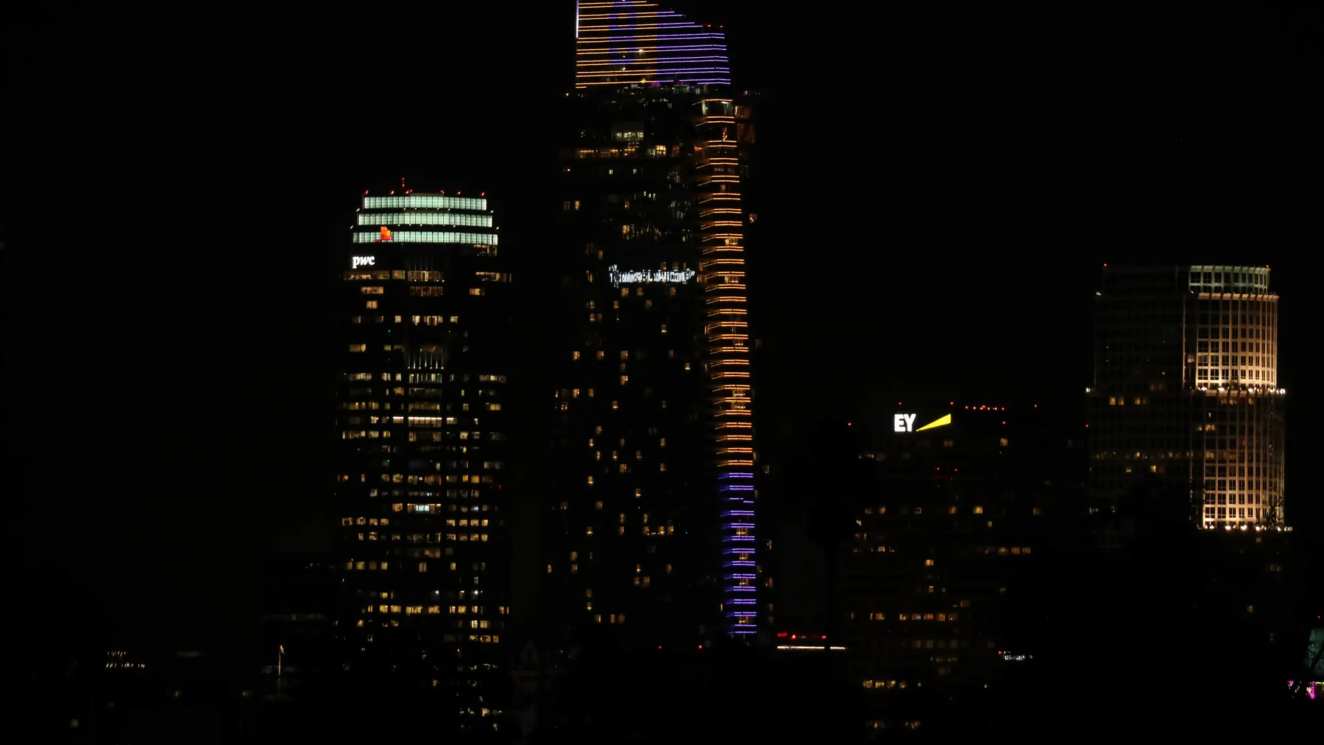 Mourning for Kobe Bryant who died in helicopter crash