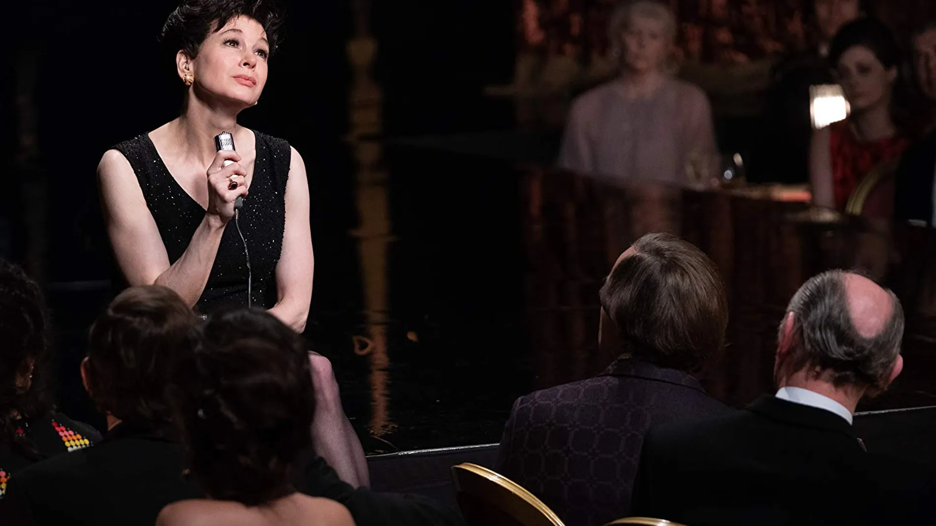 En "Judy" Renée Zellweger interpreta las horas bajas de Judy Garland