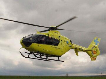 Un helic&oacute;ptero de Sacyl se traslad&oacute; al lugar del suceso