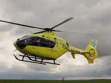 Un helicóptero de Sacyl se trasladó al lugar del suceso Un helicóptero de Sacyl se trasladó al lugar del suceso
