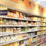 Cada vez son más las empresas que promocionan sus productos alegando que no contienen gluten | Fuente: Europa Press / Carrefour