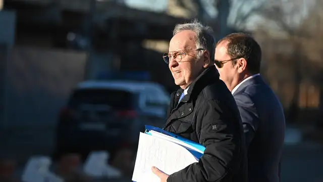 El líder de Manos Limpias, Miguel Bernad, llega a la Audiencia Nacional Juicio a los líderes de Ausbanc y Manos Limpias,