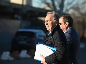 El líder de Manos Limpias, Miguel Bernad, llega a la Audiencia Nacional Juicio a los líderes de Ausbanc y Manos Limpias,