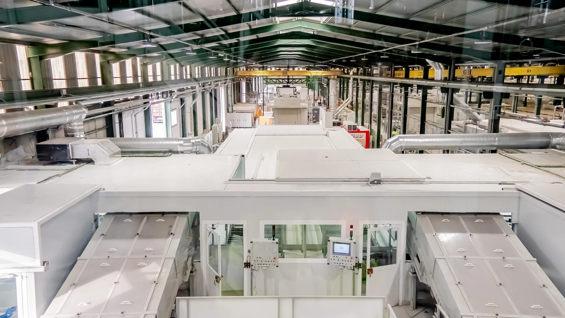 Interior de la planta de Silestone de Cosentino