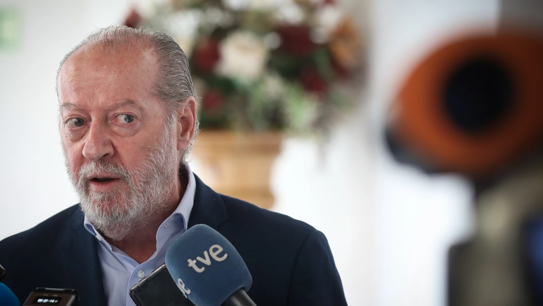 Susana Díaz se reúne con responsables de entidades que trabajan en el ámbito de las drogodependencias, en el Parlamento de Andalucía