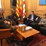 El primer teniente de alcalde de Cultura, Joan Subirats; el primer teniente de alcalde, Jaume Collboni; la alcaldesa de Barcelona, Ada Colau; el presidente del Gobierno, Pedro Sánchez y la ministra de Política Territorial, Carolina Darias.EUROPA PRESS07/02/2020
