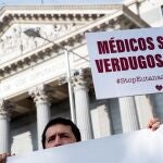 La norma recibió numerosas críticas durante su tramitación en el Congreso