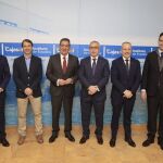 Alejandro Blanco, Francisco Blázquez y Antonio Pulido, entre otras personalidades, antes del Desayuno Coloquio Empresarial del Club de Directivos de Andalucía