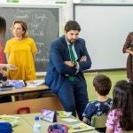 El presidente regional, Fernando López Miras, ha reiterado en varias ocasiones que el «pin parental» cuenta con el aval de los informes jurídicos de la Comunidad