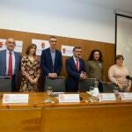De izquierda a derecha, Enrique Rey, Vicente Rodríguez, Flor Álvarez, José Ramón Rodríguez, José Ángel Arranz, Isabel García y Elena Marcos, en la presentación de la campaña