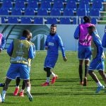 El último entrenamiento del Getafe antes de recibir al Ajax en los dieciseisavos de final de la Liga Europa