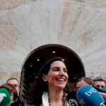 GRAFCVA2149. VALENCIA, 19/02/2020.- La portavoz de Vox en la Asamblea de Madrid, Rocío Monasterio, a las puertas de Les Corts Valencianes donde ha ofrecido este miércoles una rueda de prensa sobre el denominado "pin parental". EFE/Kai Försterling