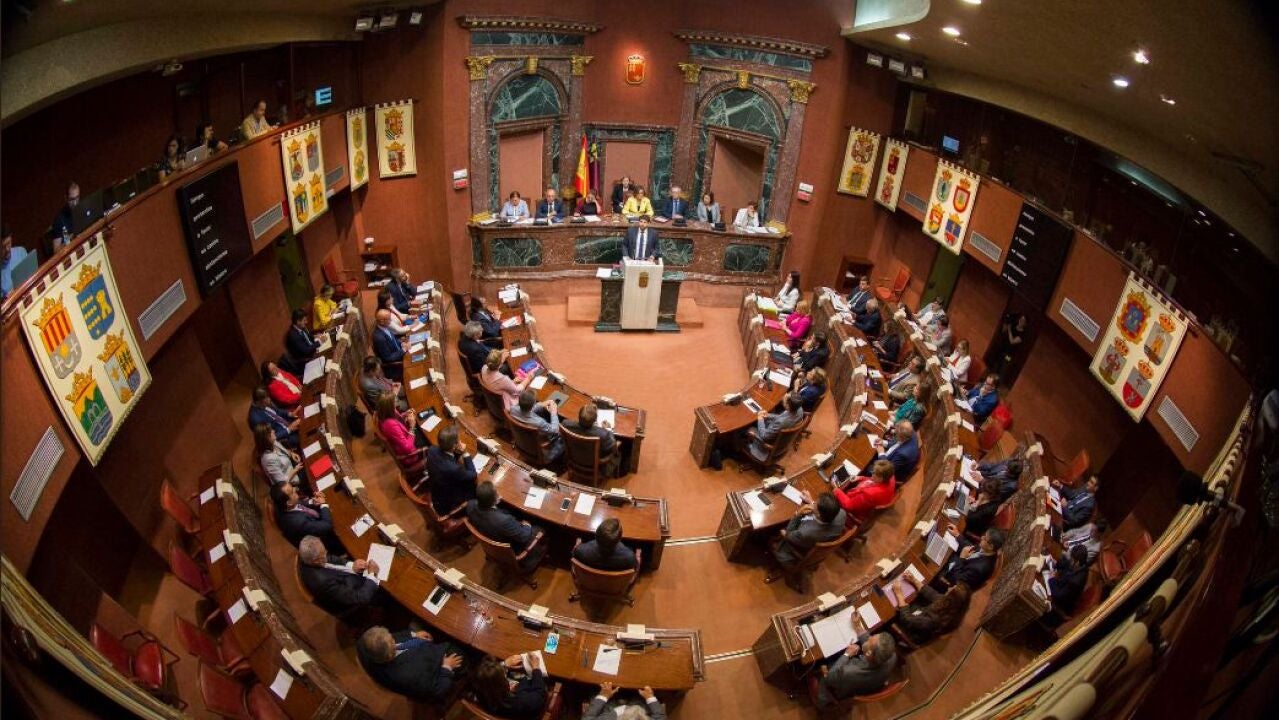 PP, Cs y Vox dan un paso más en la aprobación de los Presupuestos
