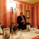 Presentación en Sevilla del libro sobre Franco. De izquierda a derecha, Dionisio Rodríguez, María Fidalgo, Francisco Torres, Juan Chicharro y Álvaro Romero