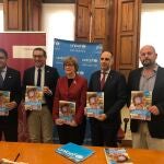 Federico Martínez-Carrasco, profesor de la UMU y autor del estudio de Unicef; José Luján, rector de la Universidad de Murcia; Amparo Marzal, presidenta de UNICEF Murcia; y Alejandro Díaz, rector de la UPCT; y Sergio Amat, vicerrector Estudiantes UPCTEUROPA PRESS (Foto de ARCHIVO)01/01/1970