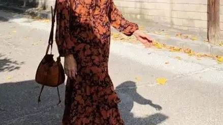 La hija de Isabel Preysler es fan de los vestidos largos de Mango que estilizan su figura