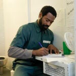 Nicholas Pinnock interpreta a Aaron Wallace, protagonista de la serie de AXN «For Life: Cadena Perpetua»