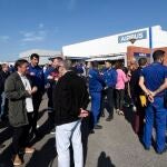 Los trabajadores de Airbus en Sevilla en una concentración reciente contra los despidos anunciados y que engrosarán la lista del paro