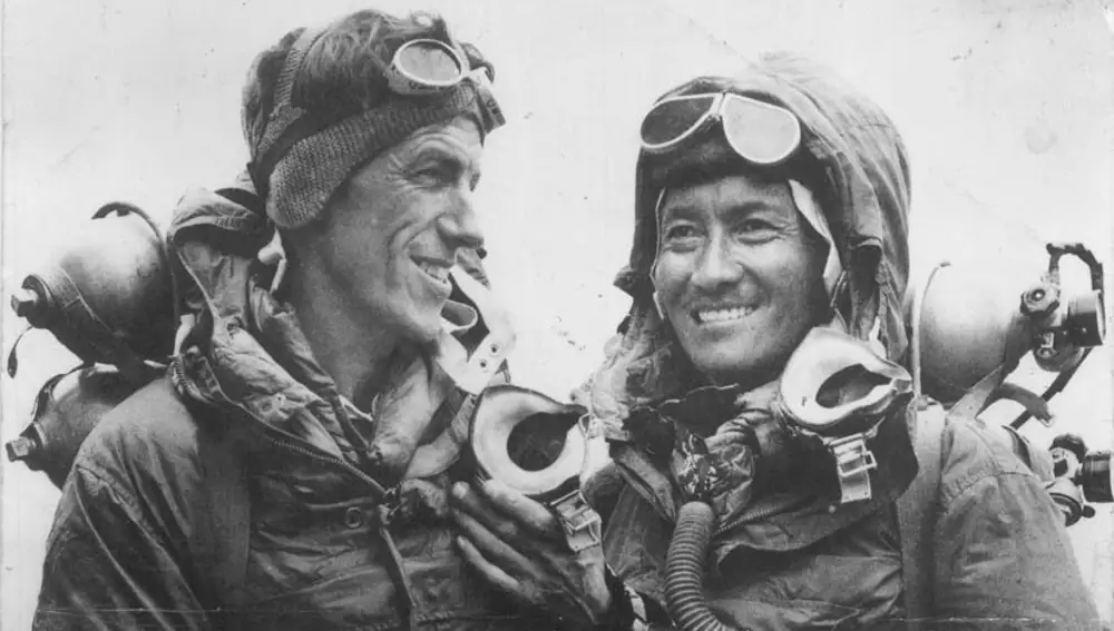 Edmund Hillary y Tenzing Norgay tras escalar el Everest.
