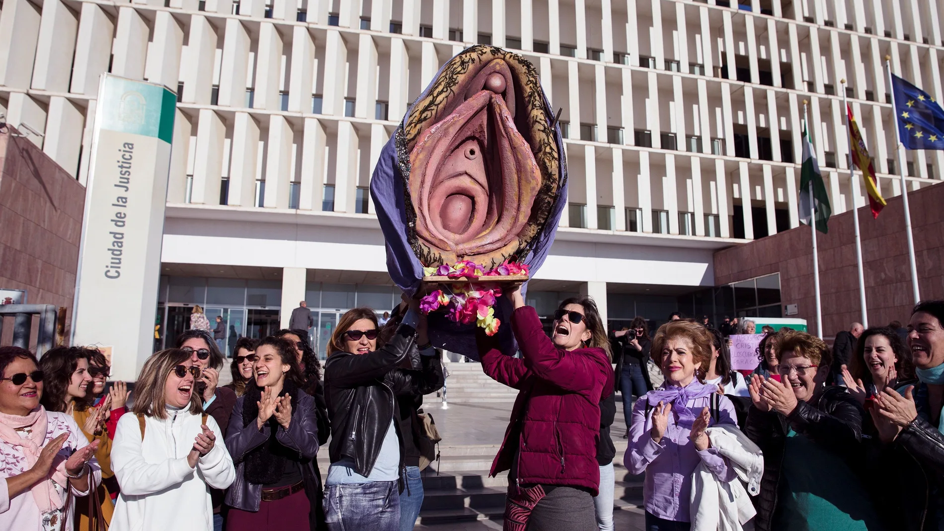 Juicio contra Elisa Mandillo, acusada por participar en procesión del "chumino rebelde"