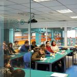 Alumnos en un máster de comercio exterior