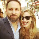 Malena Contestí y Santiago Abascal