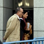 El ex gobernador del Banco de España Luis María Linde, a su llegada a la Audiencia Nacional para declarar hoy como testigo por el caso del Banco Popular