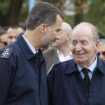 El Rey Felipe VI junto al Rey Juan Carlos I