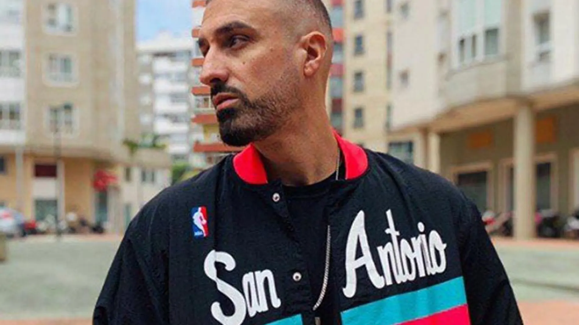 Toteking estrena Búnker, su ópera prima en la literatura