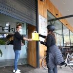 Los murcianos partidarios del reparto de comida a domicilio