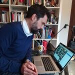 El presidente del Parlament, Roger Torrent, en una reunión telemática de la Mesa de la Cámara catalana.PARLAMENT17/03/2020