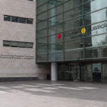 Las declaraciones de los imputados en el caso que investiga la actuación de la Conselleria de Igualdad han terminado hoy en la Ciudad de la Justicia de Valencia