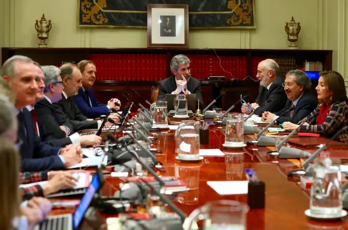 El juez Juan Antonio Toro vuelve al ejercicio activo tras ser absuelto por el Supremo de facilitar información cuando investigaba al ex presidente de la Federación de Baloncesto El juez Juan Antonio Toro vuelve al ejercicio activo tras ser absuelto por el Supremo de facilitar información cuando investigaba al ex presidente de la Federación de Baloncesto