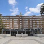 Fachada del Hospital Universitario Virgen del Rocío