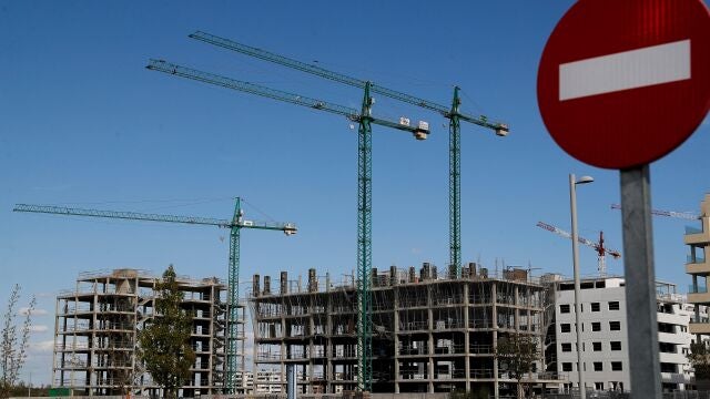La construcción es uno de los sectores que se prevé paralizar