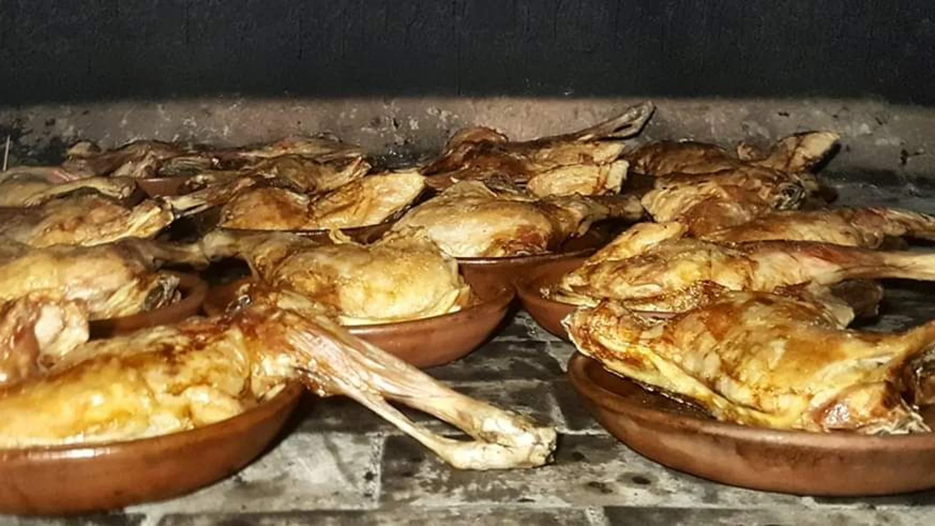 Lechazos de El Mesón El Corralillo de Peñafiel, listos para consumir