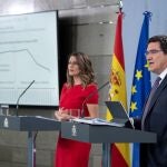 La ministra de Trabajo, Yolanda Díaz, y el ministro de Seguridad Social, José Luis Escrivá