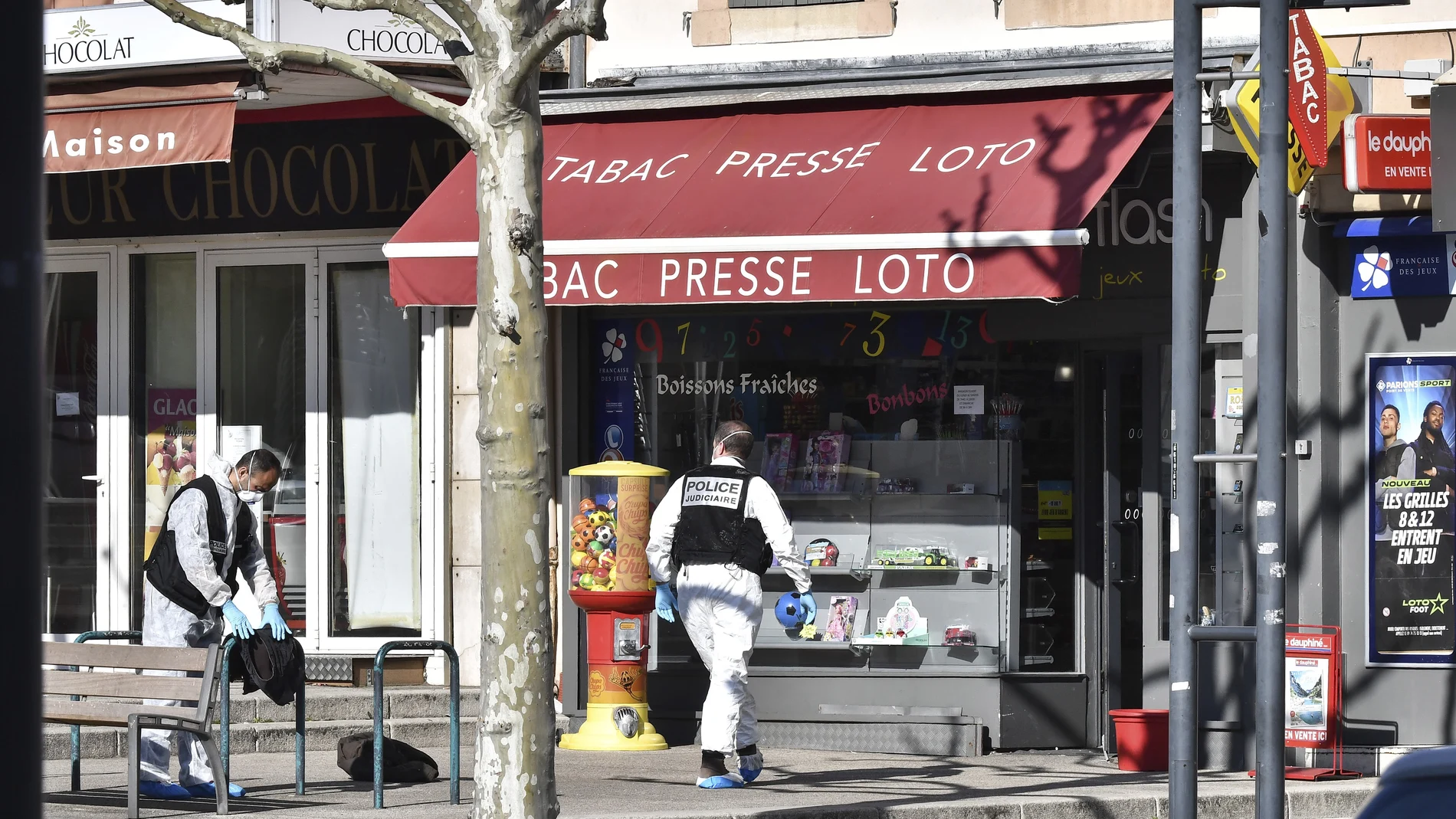 La Policía francesa, en el lugar del ataque