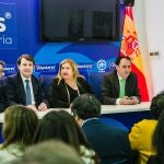 Yolanda de Gregorio junto a Fernández Mañueco en una visita a Soria