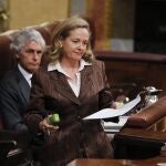 La vicepresidenta tercera del Gobierno y ministra de Asuntos Económicos y Transformación Digital, Nadia Calviño, interviene durante la sesión de control al Ejecutivo