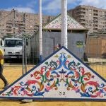 Imagen de archivo del proceso de desmontaje de la Feria de Abril del año pasado