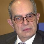 Fotografía de archivo (18/12/2001), del ex fiscal del Tribunal Supremo José María Luzón Cuesta.