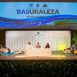 Imagen de una de las 'Charlas contra la Basuraleza'