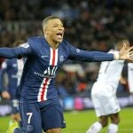 Kylian Mbappé celebra un gol con el Paris Saint Germain