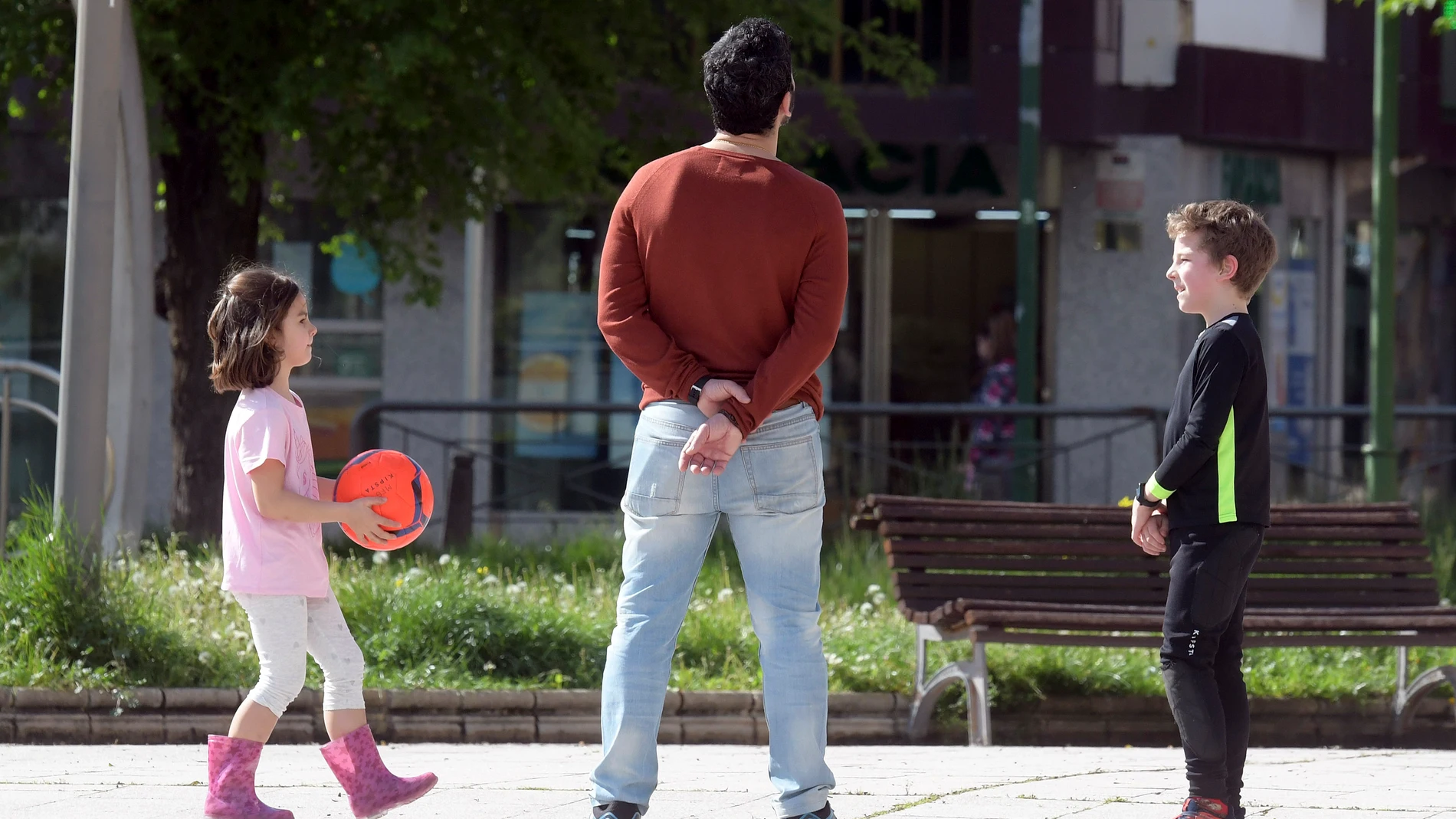 Murcia solicita ampliar el horario de salida de los niños de 12:00 a 21:00 horas